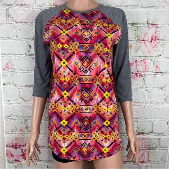 LuLaRoe XXS 3/4 sleeve T-shirt Cute print - Picture 1 of 7